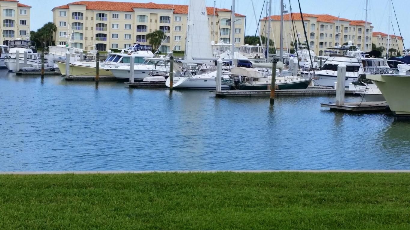 HARBOUR ISLE AT HUTCHINSON ISLAND WEST, A CONDOMIN - Residential Lease