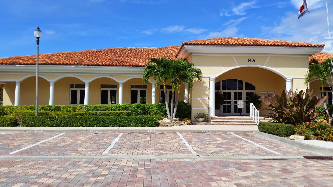 HARBOUR ISLE AT HUTCHINSON ISLAND WEST, A CONDOMIN - Residential Lease