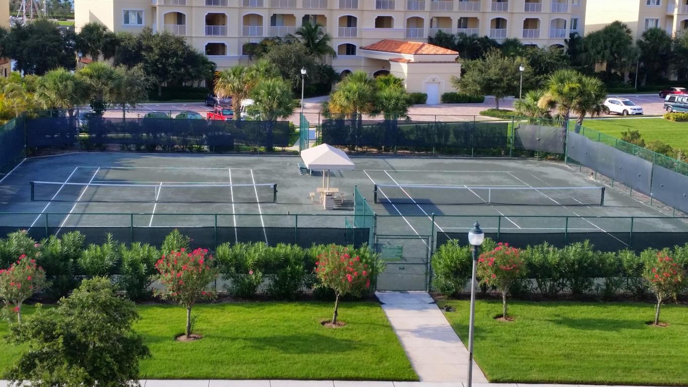 HARBOUR ISLE AT HUTCHINSON ISLAND WEST, A CONDOMIN - Residential Lease