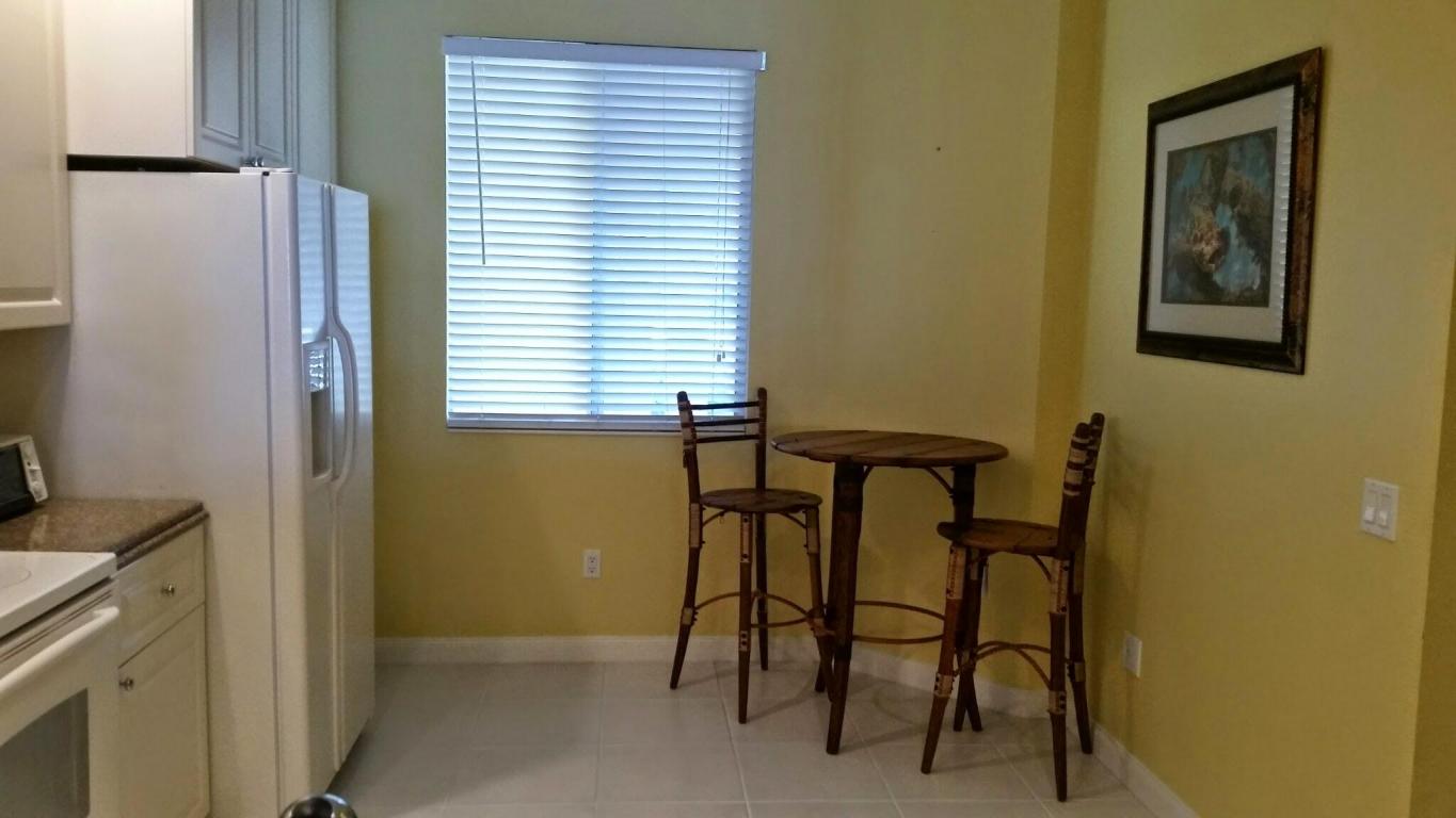 HARBOUR ISLE AT HUTCHINSON ISLAND WEST, A CONDOMIN - Residential Lease