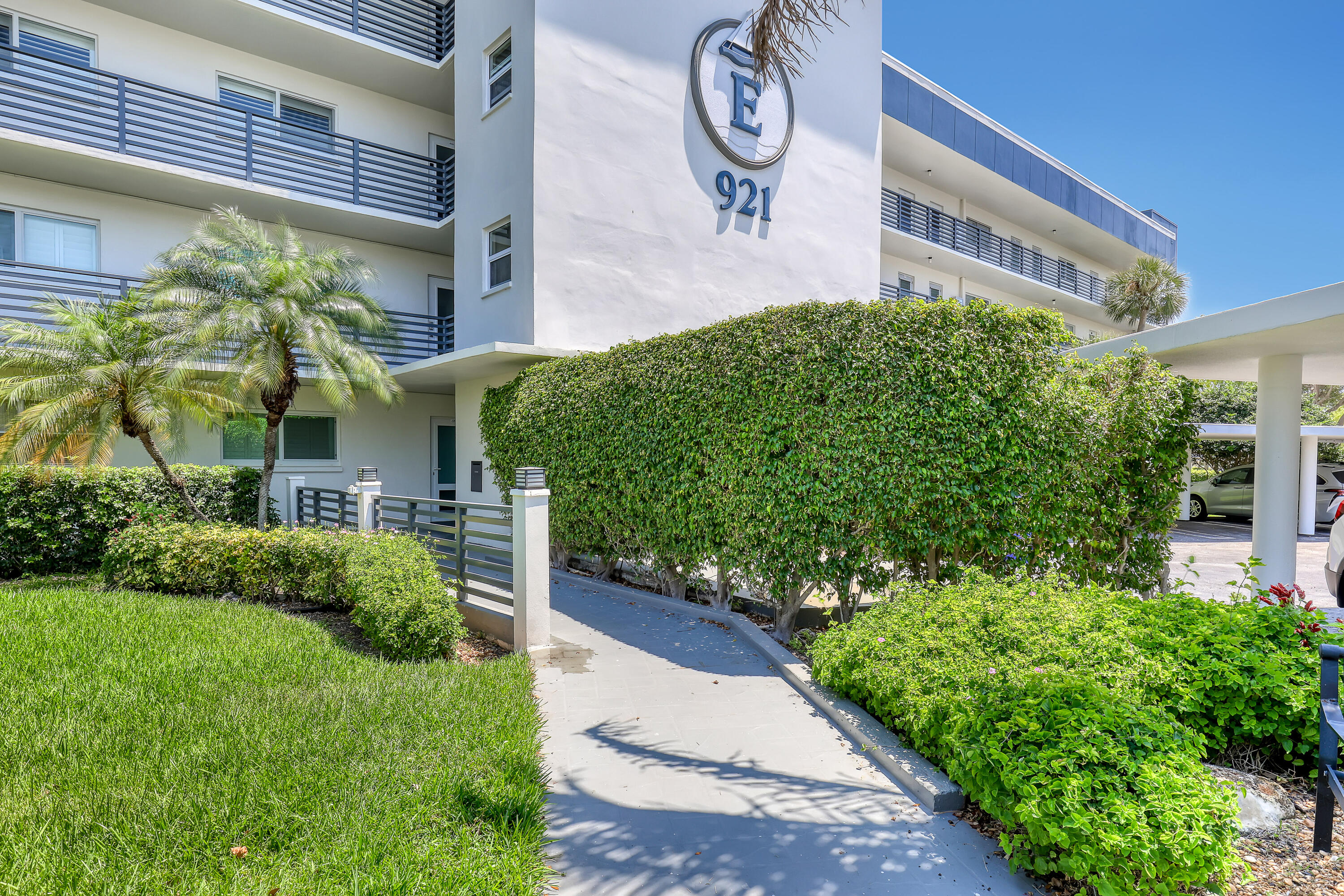 Tropic Harbor - Residential