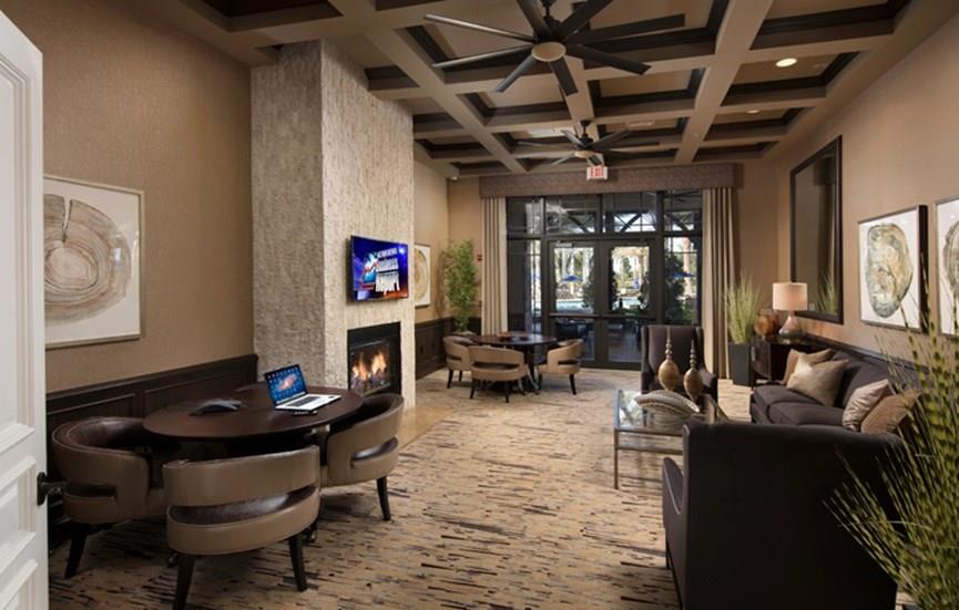 MIRA LAGO - Residential