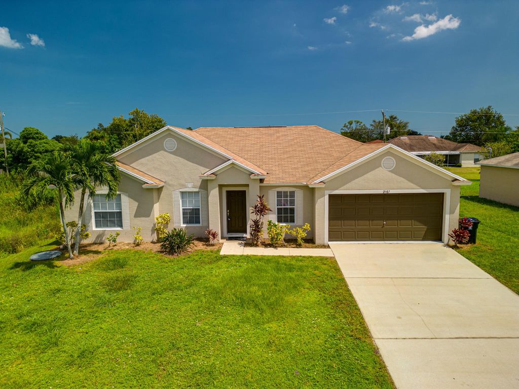 Photo of 2161 SE Watercrest Street, Port St Lucie, FL 34953 (MLS # R10917747)
