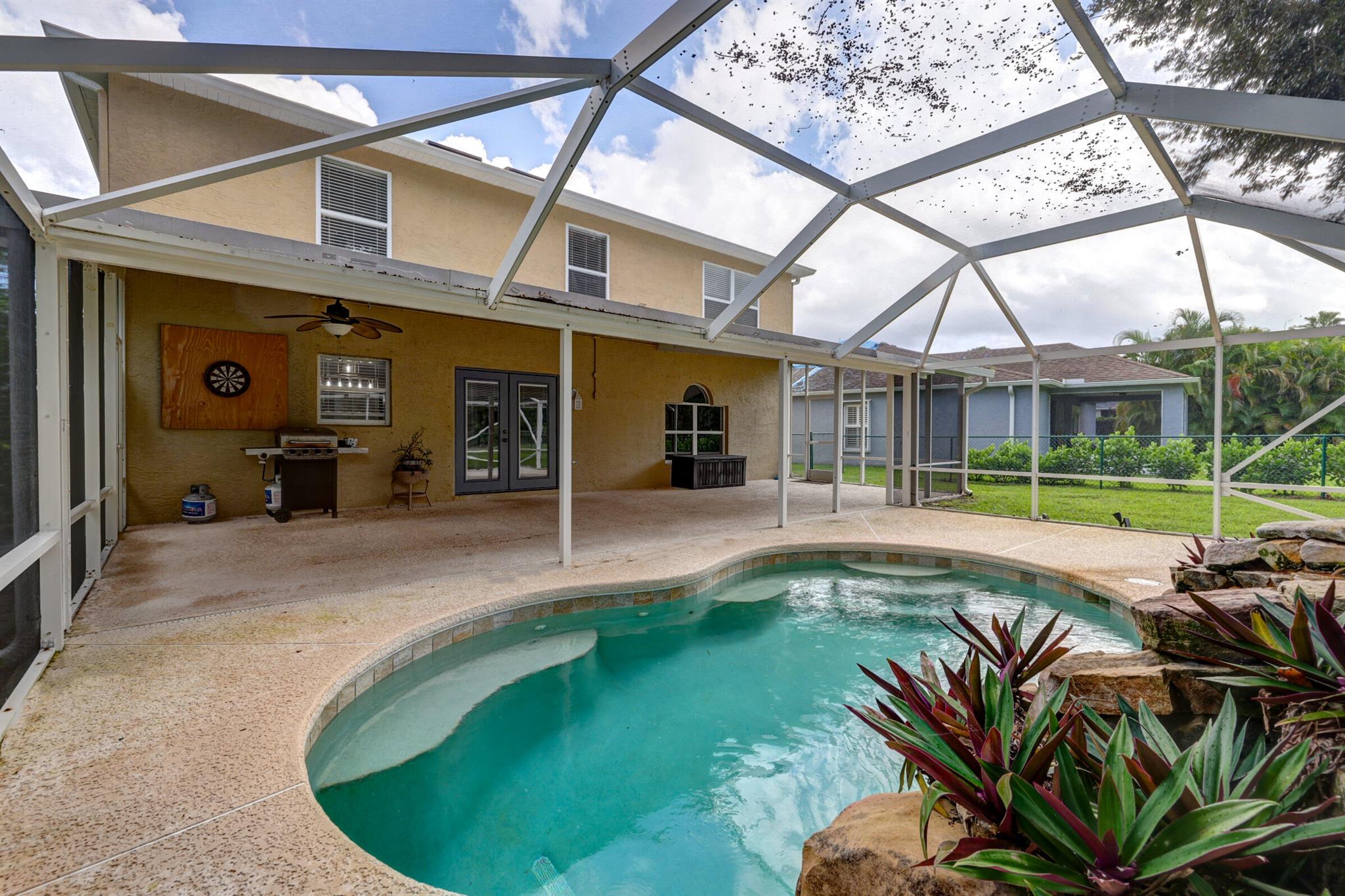 SAWGRASS LAKES PLAT NO 1 - Residential