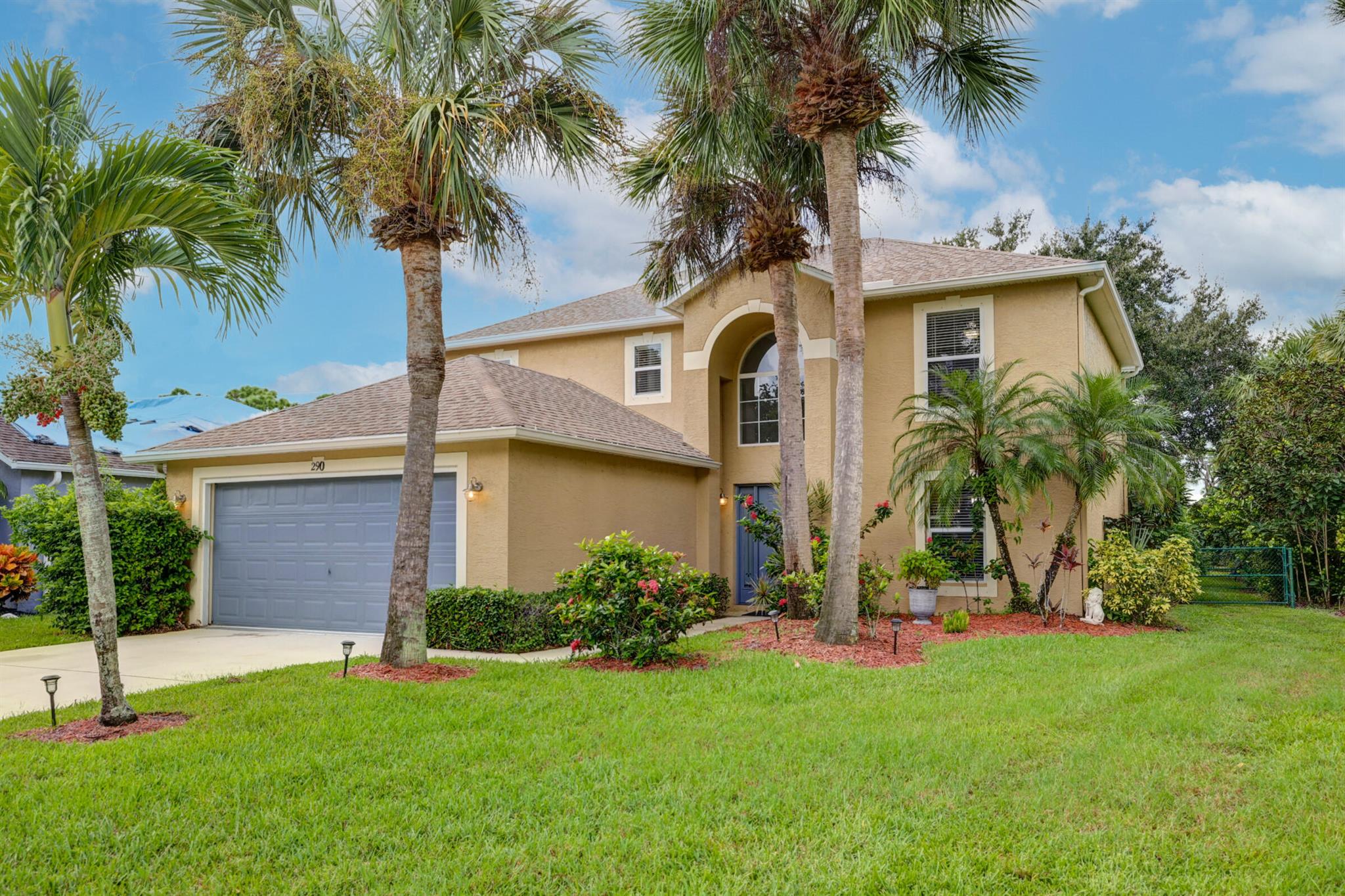 290 SW Panther Trace