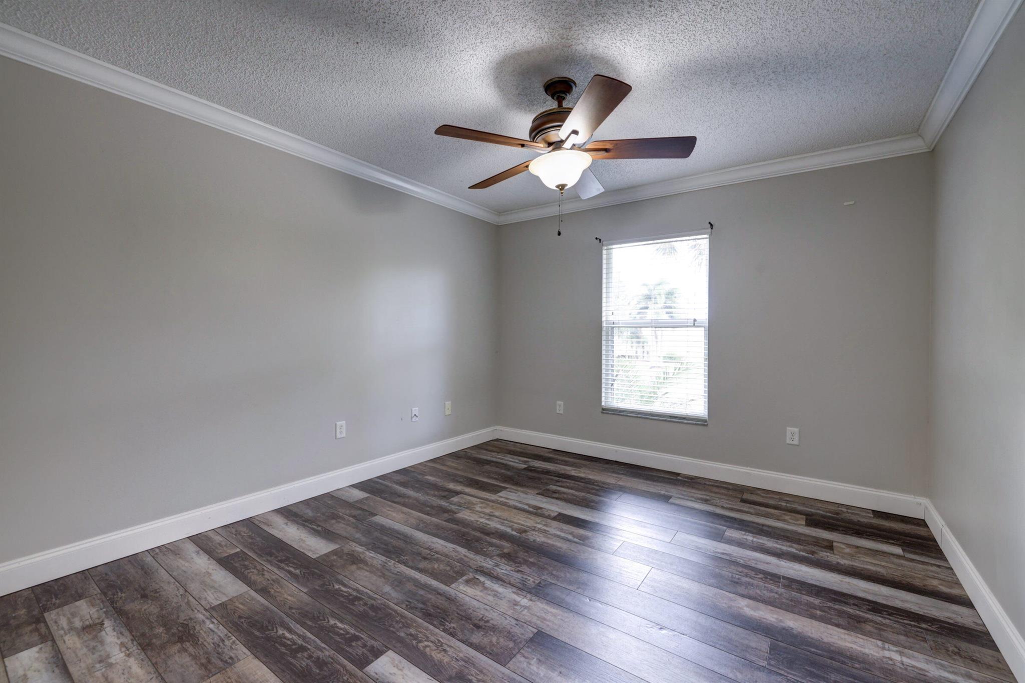 SAWGRASS LAKES PLAT NO 1 - Residential