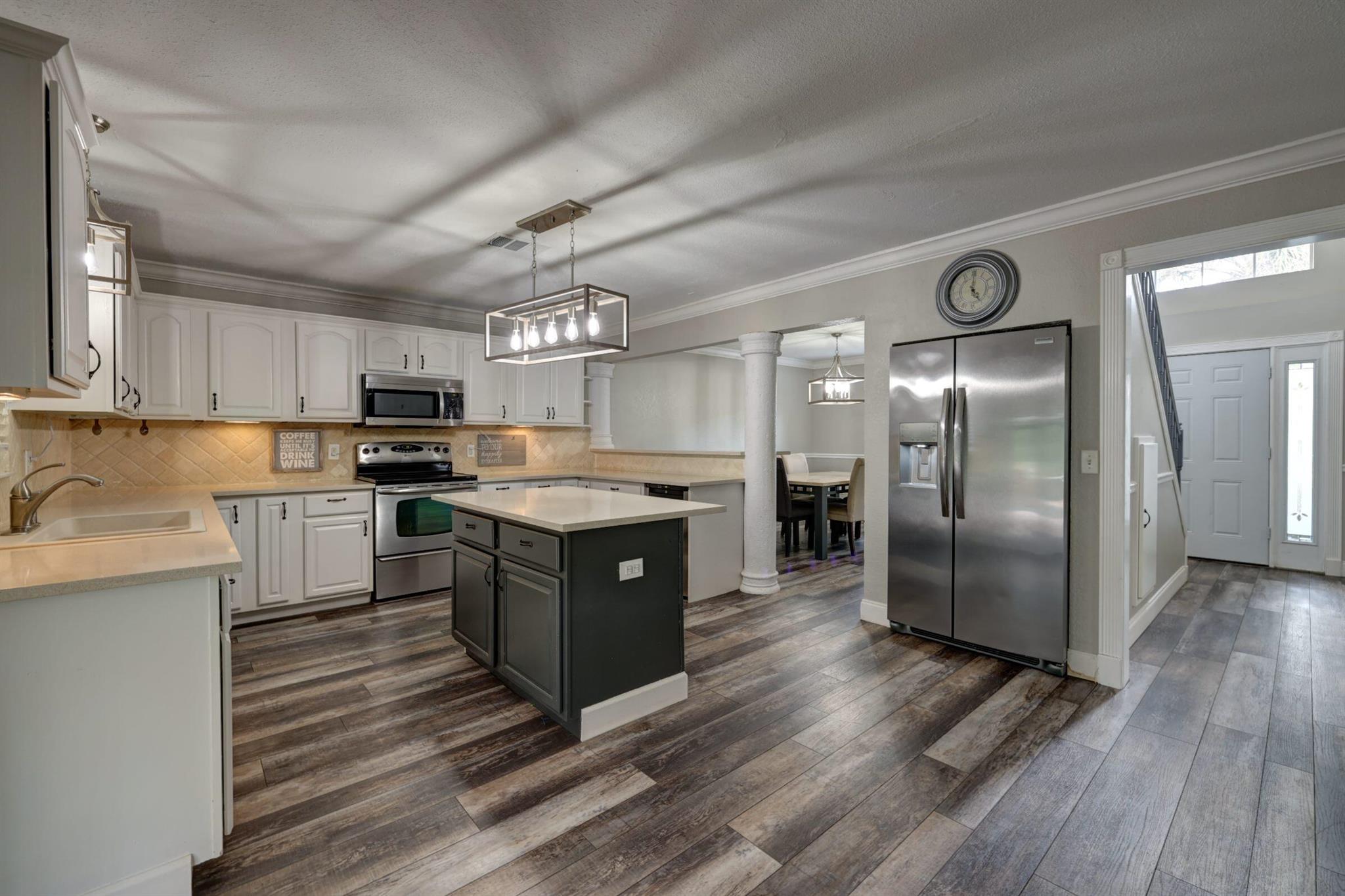 SAWGRASS LAKES PLAT NO 1 - Residential