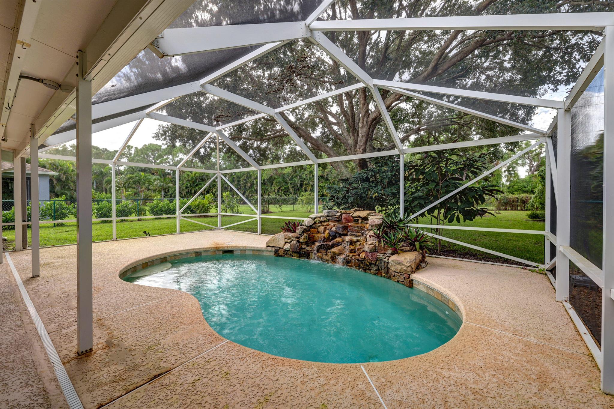 SAWGRASS LAKES PLAT NO 1 - Residential