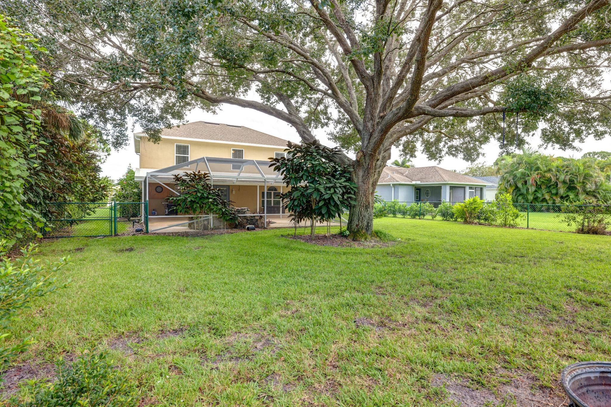 SAWGRASS LAKES PLAT NO 1 - Residential