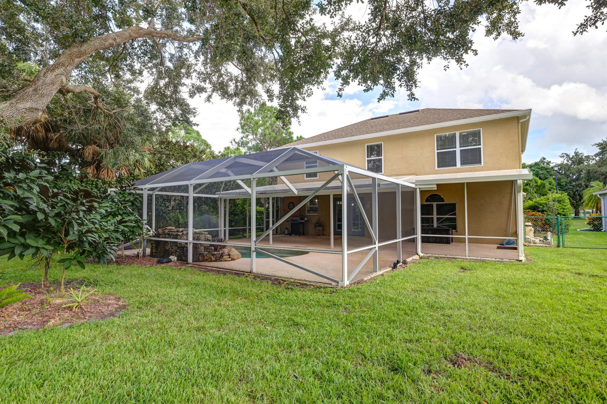 SAWGRASS LAKES PLAT NO 1 - Residential