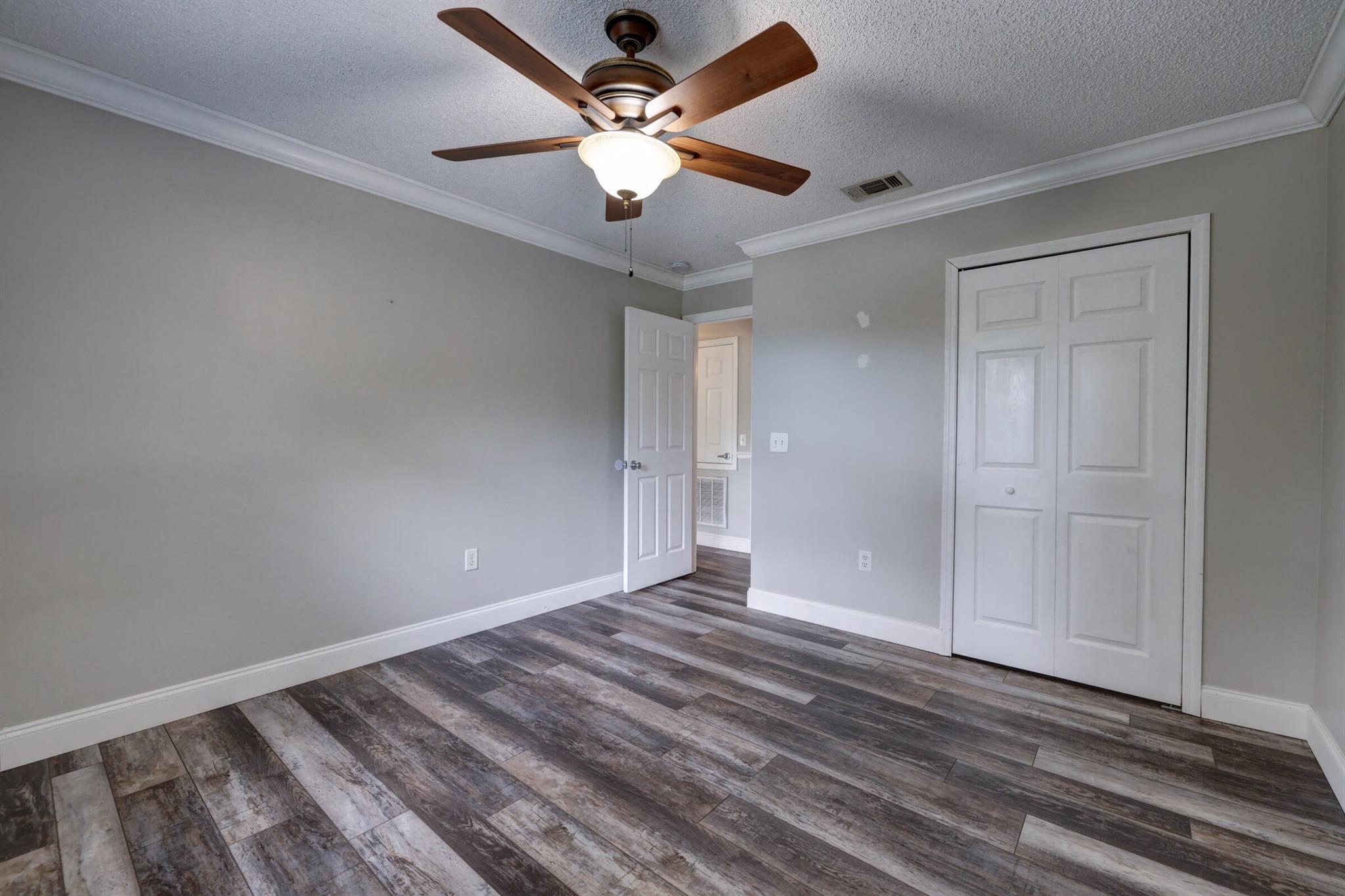 SAWGRASS LAKES PLAT NO 1 - Residential