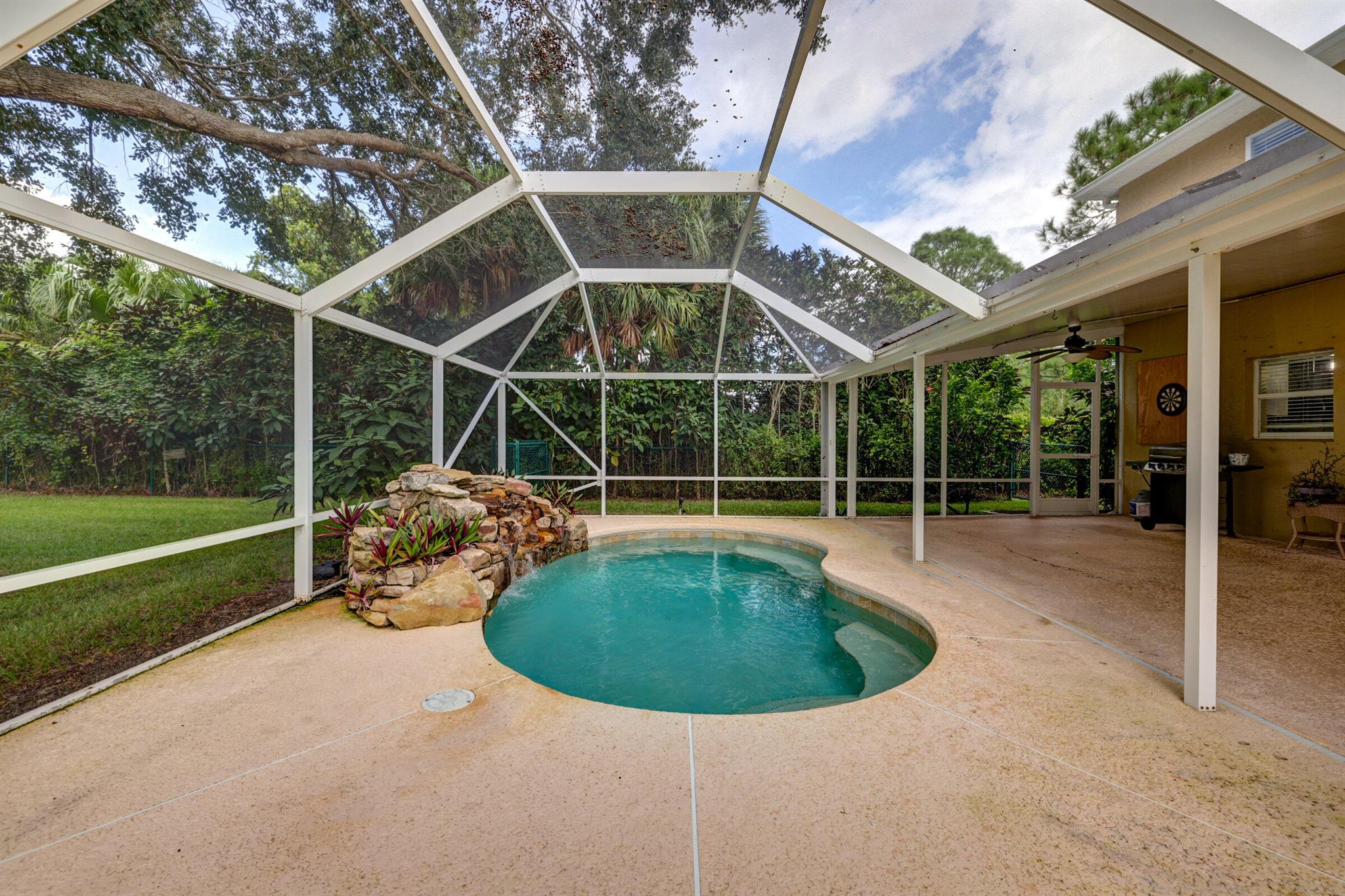 SAWGRASS LAKES PLAT NO 1 - Residential