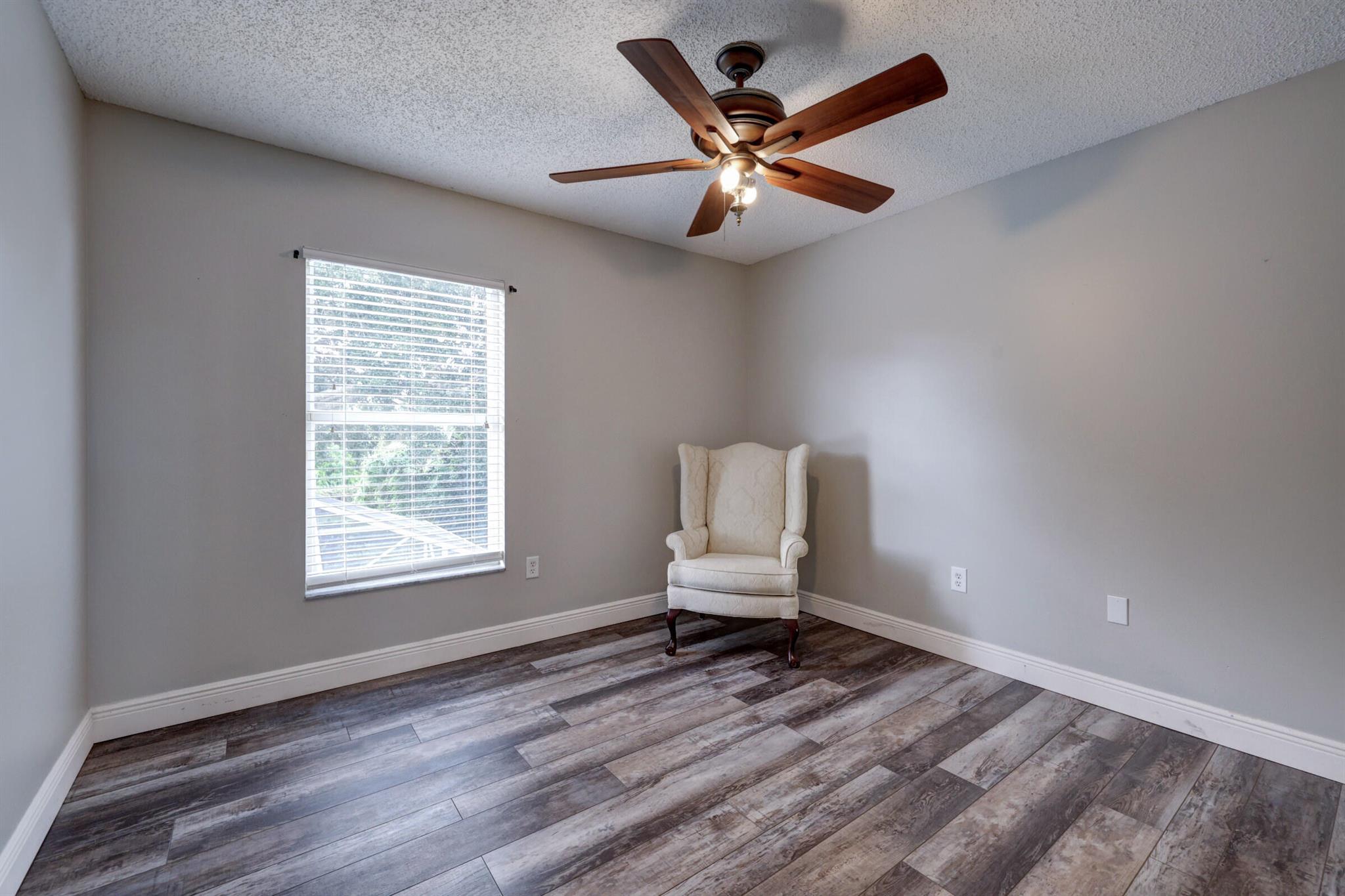 SAWGRASS LAKES PLAT NO 1 - Residential