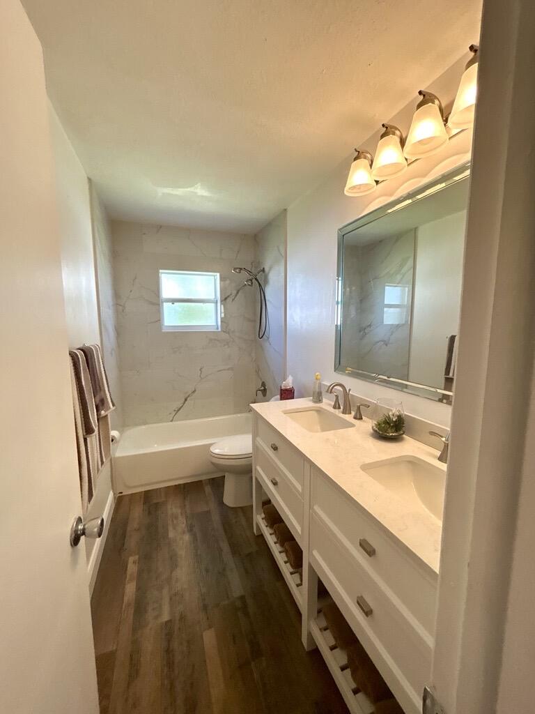 PALM BEACH LEISUREVILLE SEC 10 - Residential