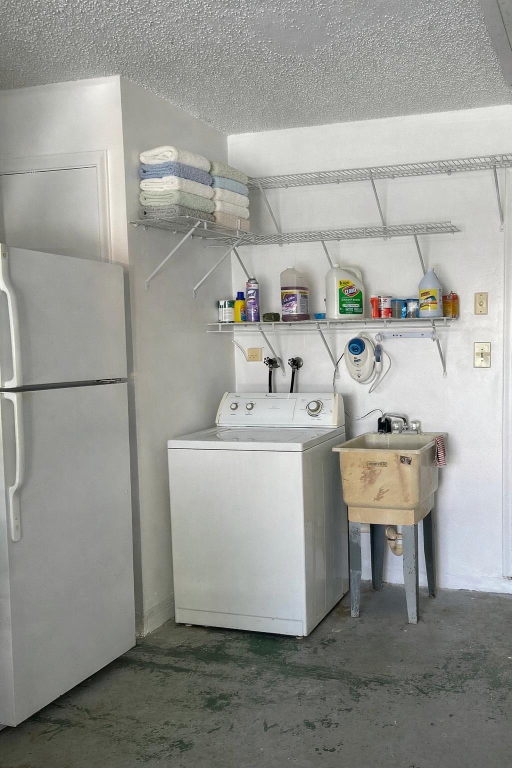 PALM BEACH LEISUREVILLE SEC 10 - Residential