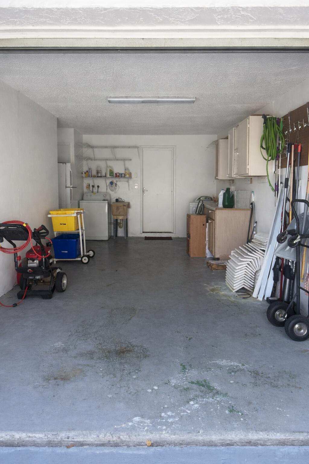 PALM BEACH LEISUREVILLE SEC 10 - Residential