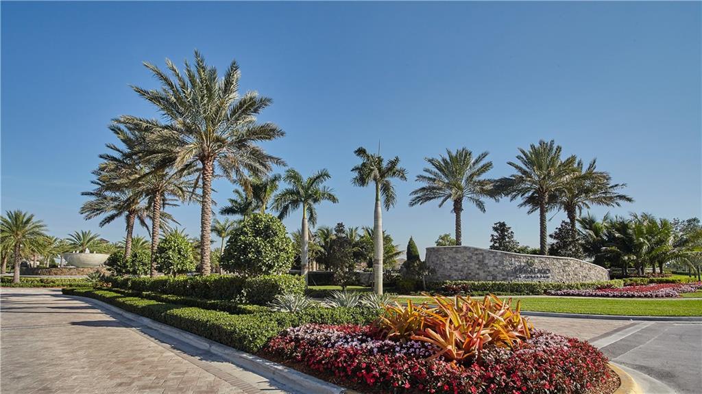 MIRA LAGO - Residential