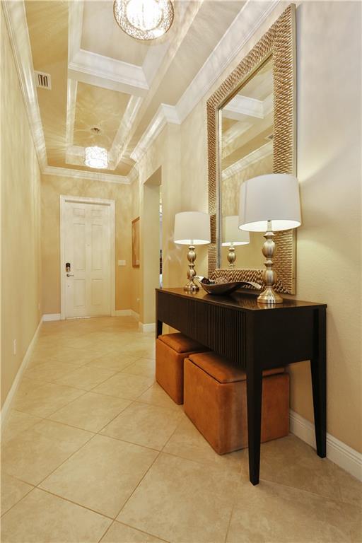 MIRA LAGO - Residential