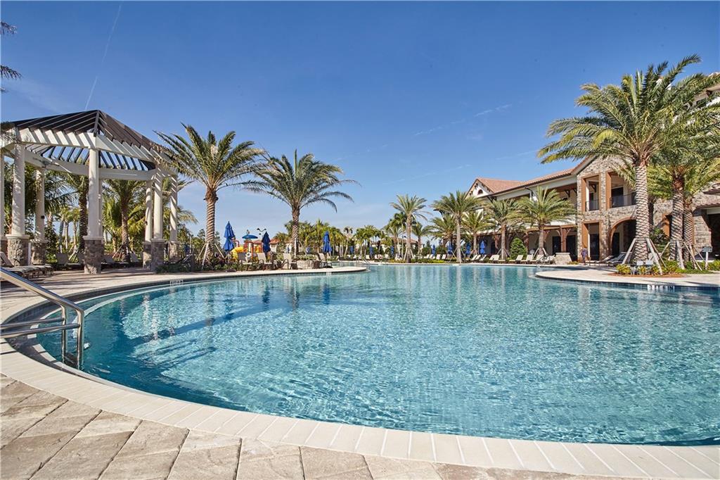 MIRA LAGO - Residential