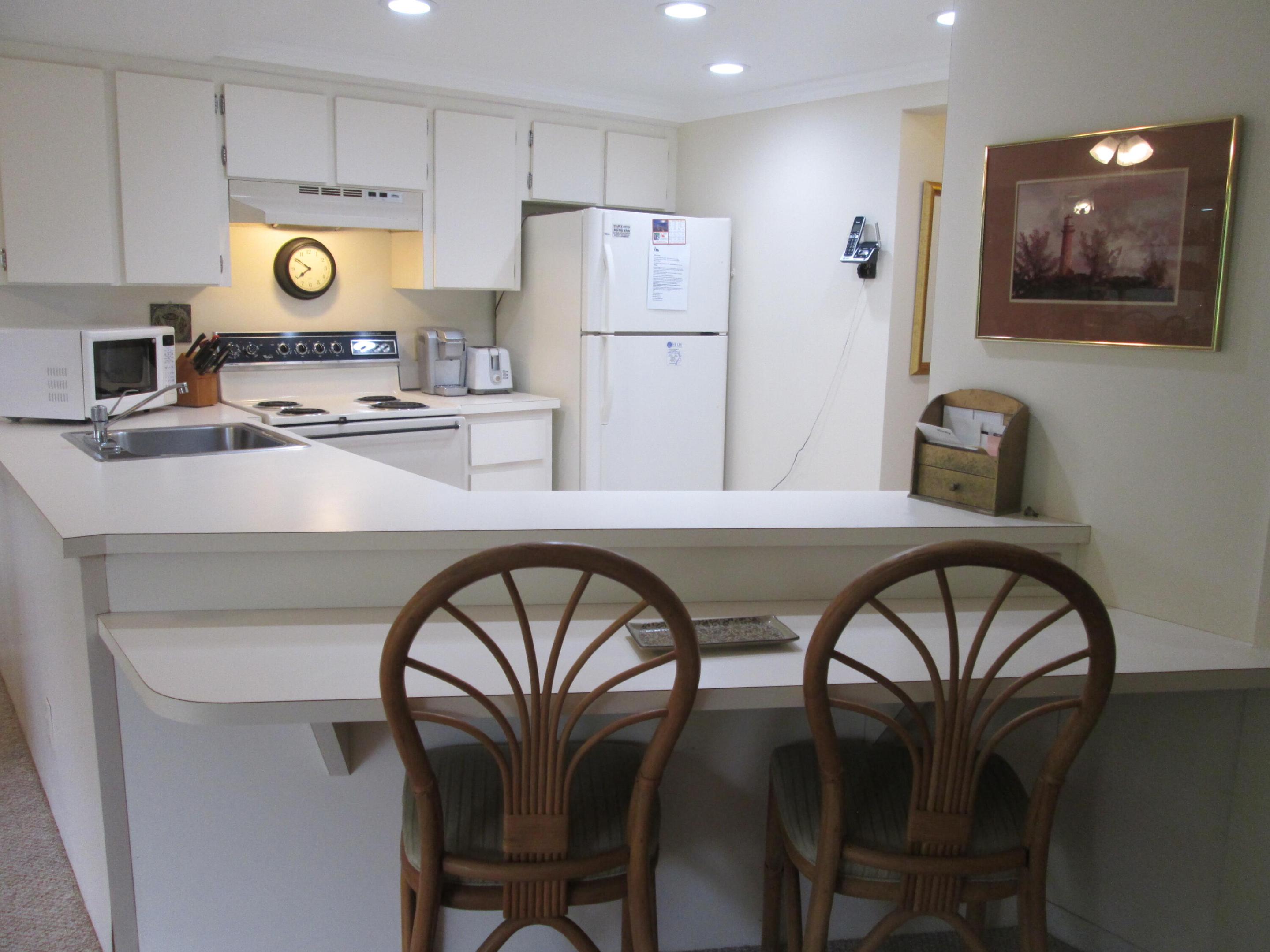 SEA RISE CONDO - Residential Lease