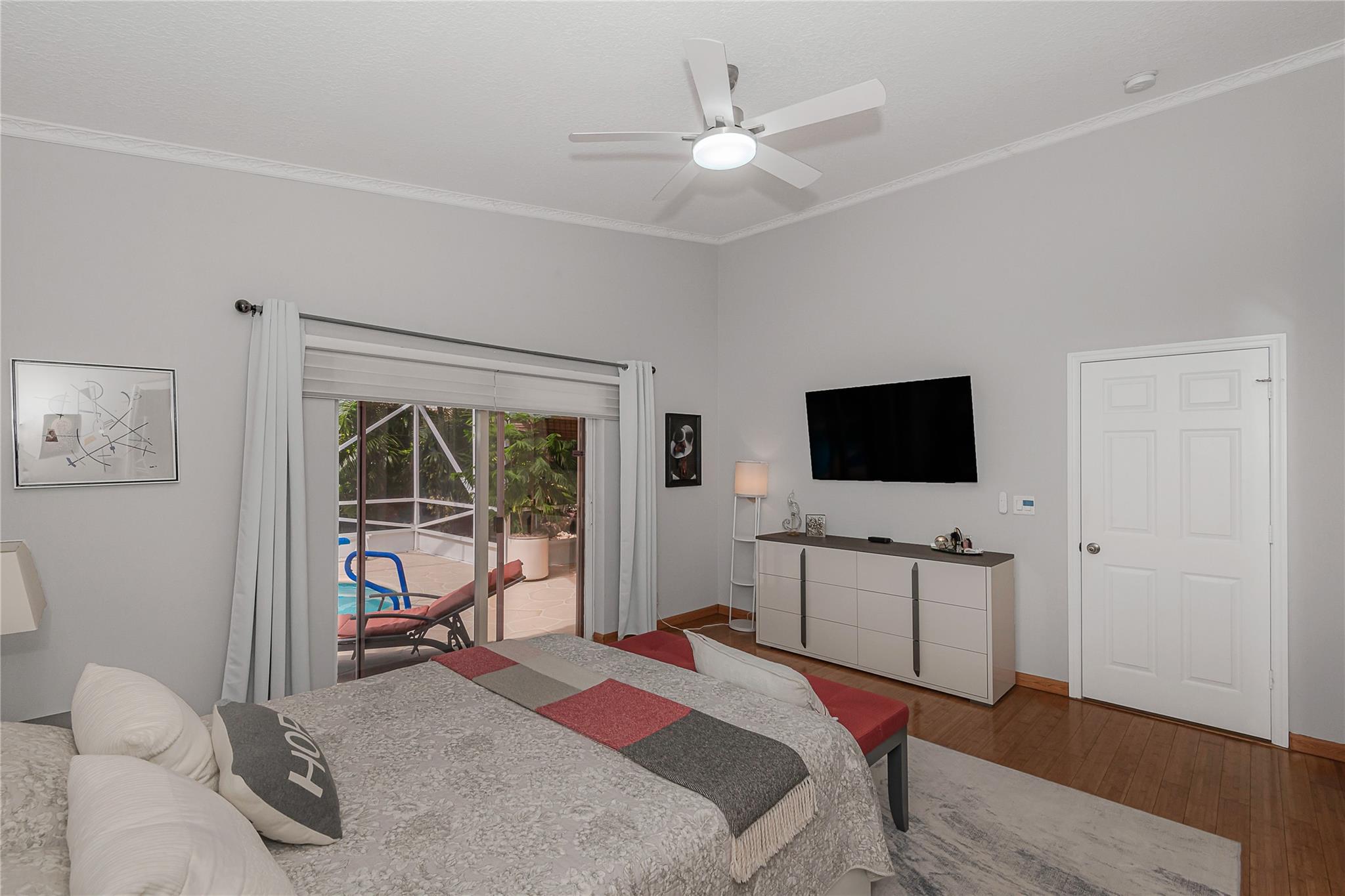 Olympia & York Residentia - Residential