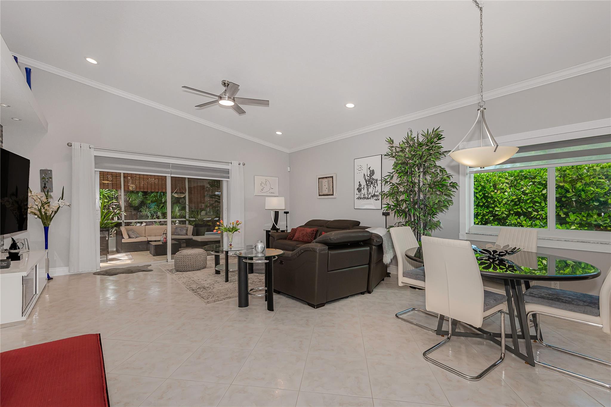 Olympia & York Residentia - Residential
