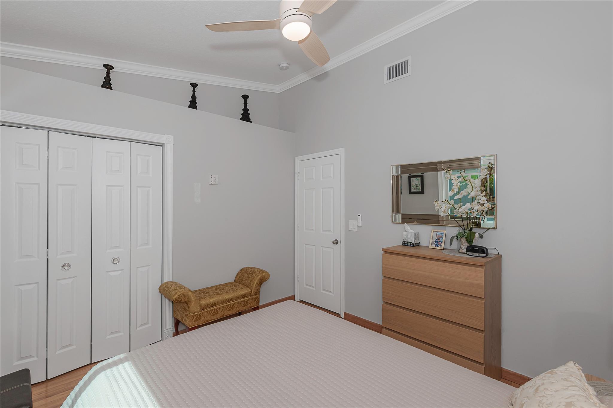 Olympia & York Residentia - Residential