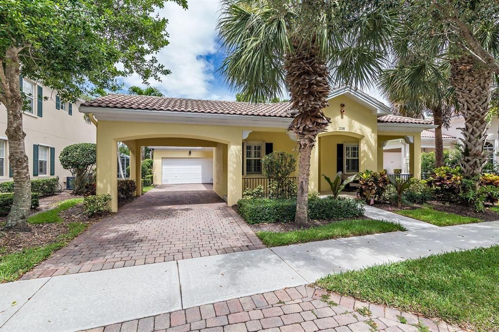 Photo of 238 San Remo Drive, Jupiter, FL 33458 (MLS # R10721148)