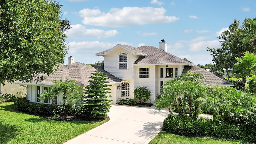 Photo of 2000 SW Oakwater Point, Palm City, FL 34990 (MLS # R11104213)