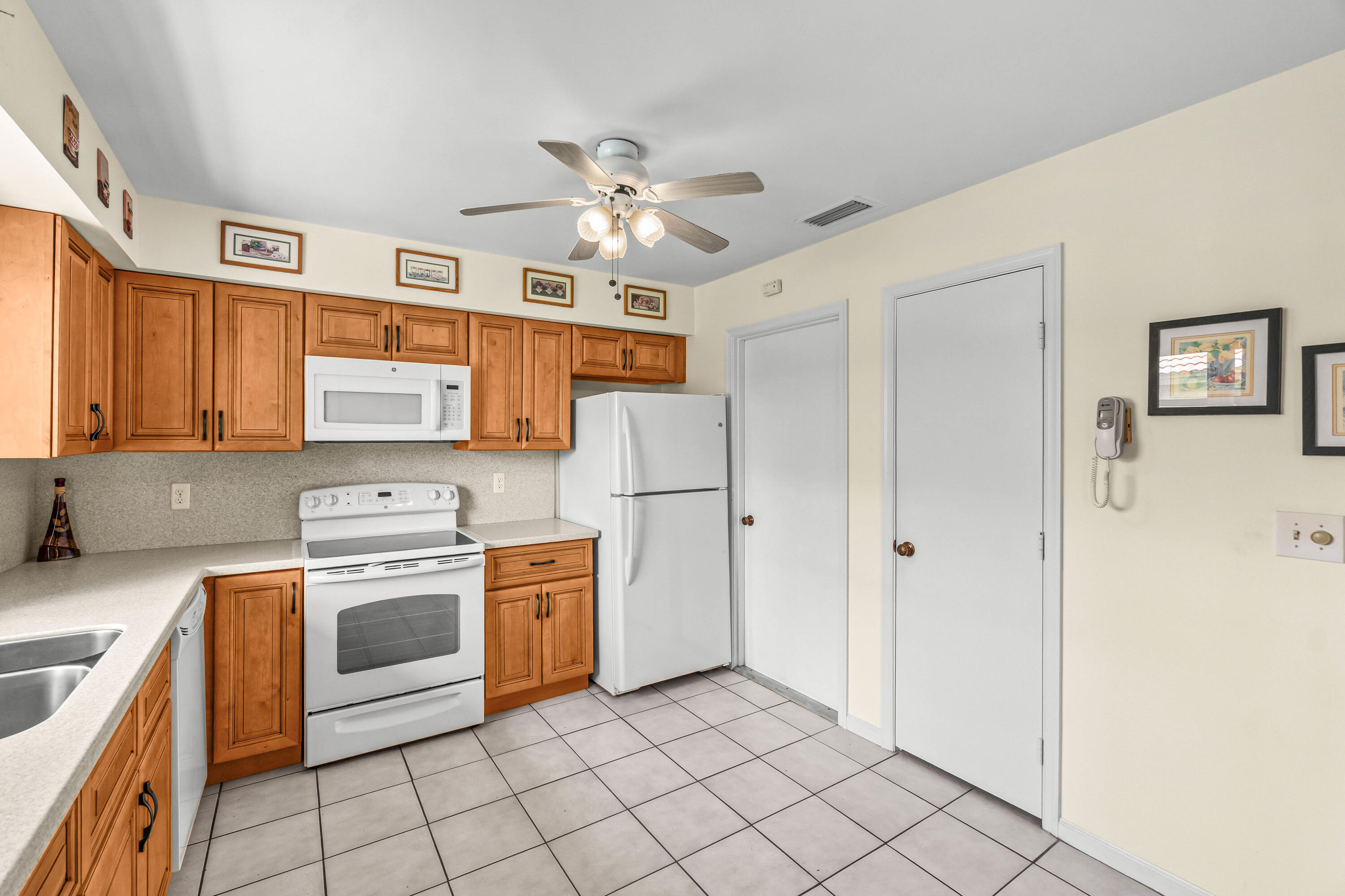 BENT TREE VILLAS WEST CONDO - Residential