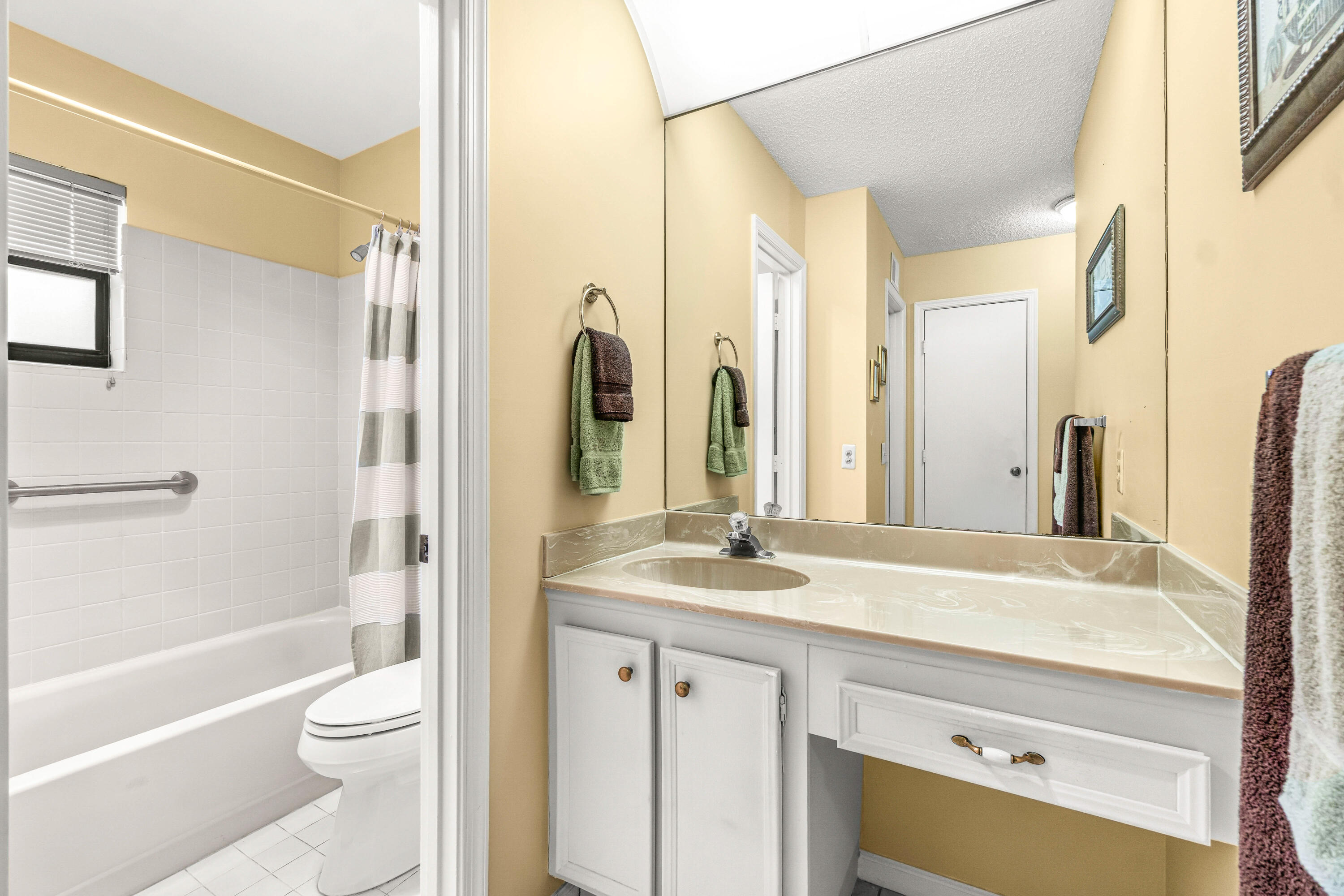 BENT TREE VILLAS WEST CONDO - Residential