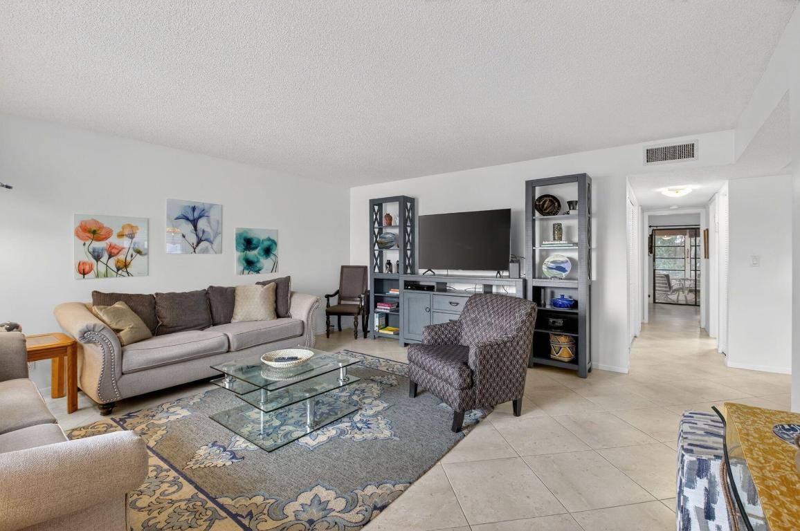 Lakes of Delray - Residential