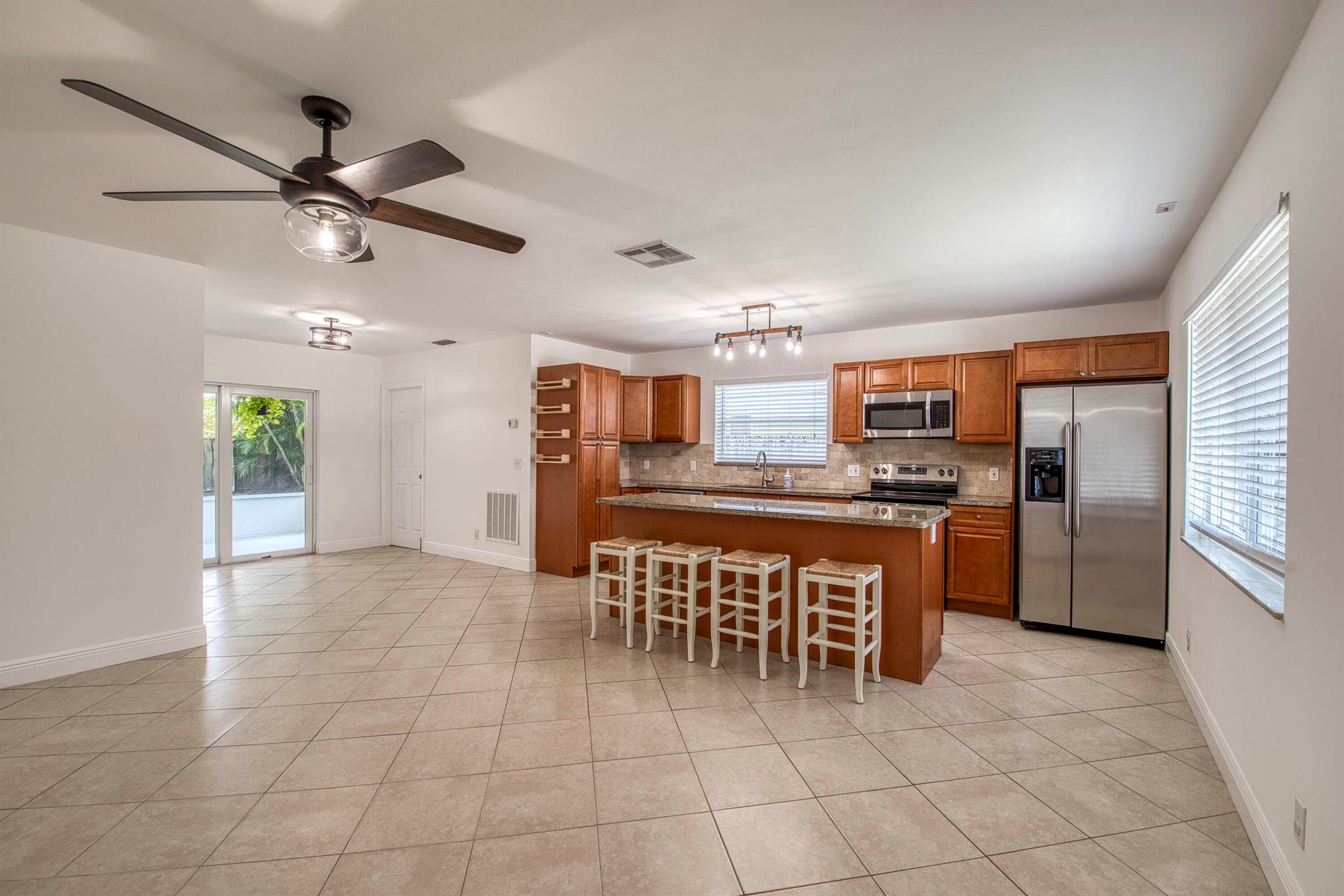 1010 Comanche Street