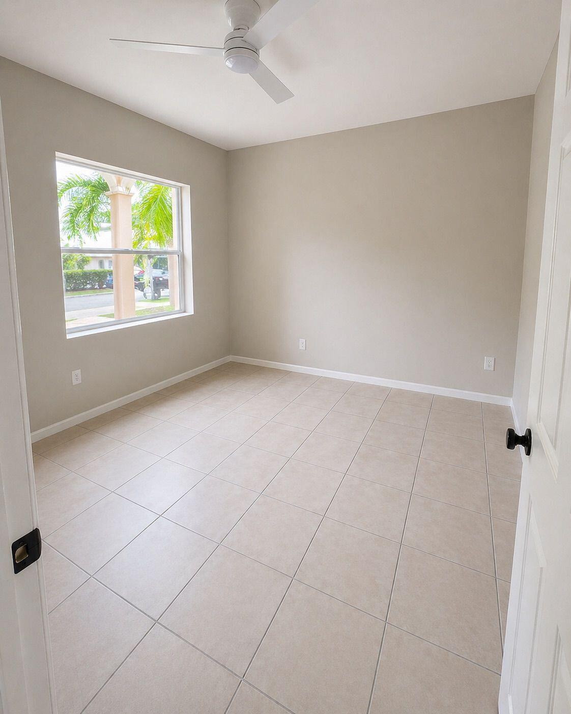 FOREST PARK CONDO - Residential