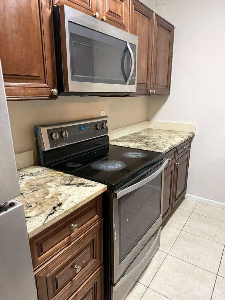 FOREST PARK CONDO - Residential