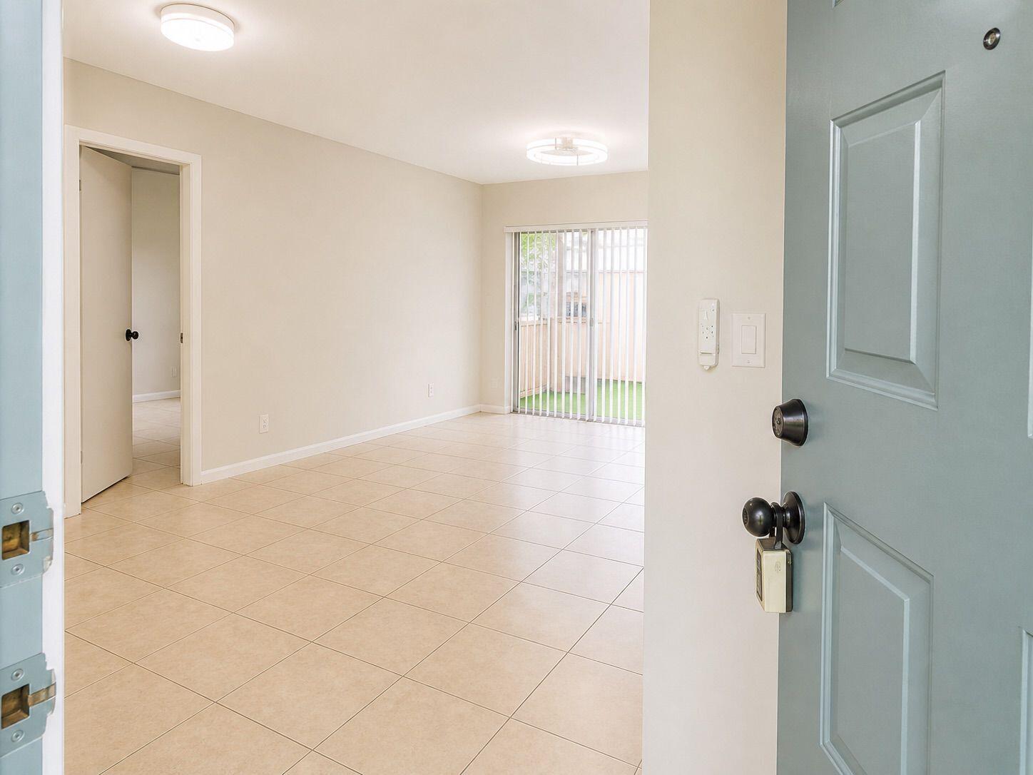 FOREST PARK CONDO - Residential