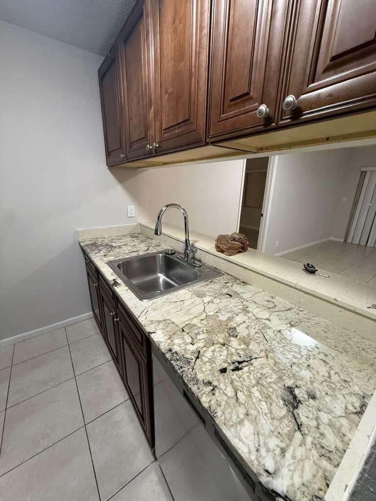 FOREST PARK CONDO - Residential
