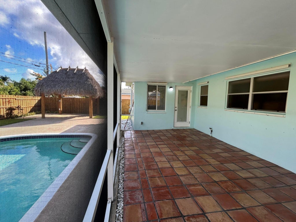 Photo of 455 NE 29TH Street, Boca Raton, FL 33431 (MLS # B26070293)