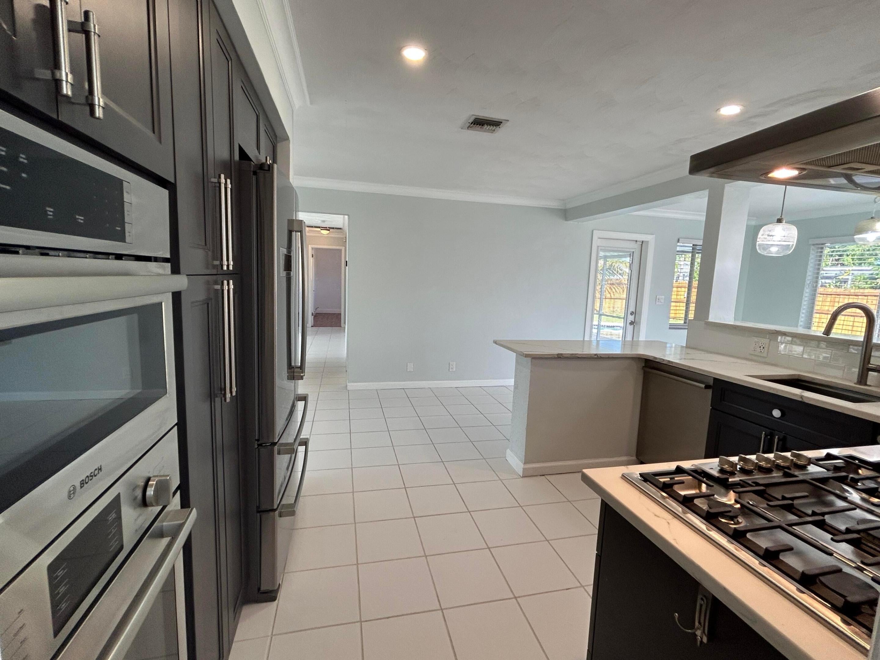 455 NE 29TH Street