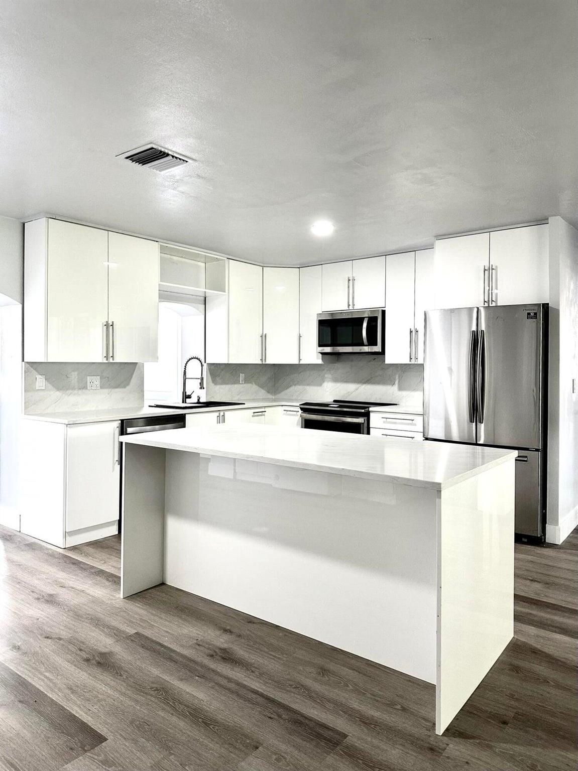 LEGION HEIGHTS - Residential
