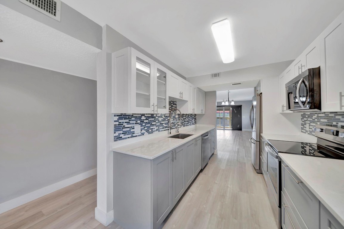 IVANANHOE - Residential