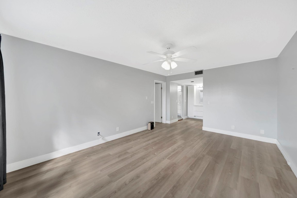 IVANANHOE - Residential