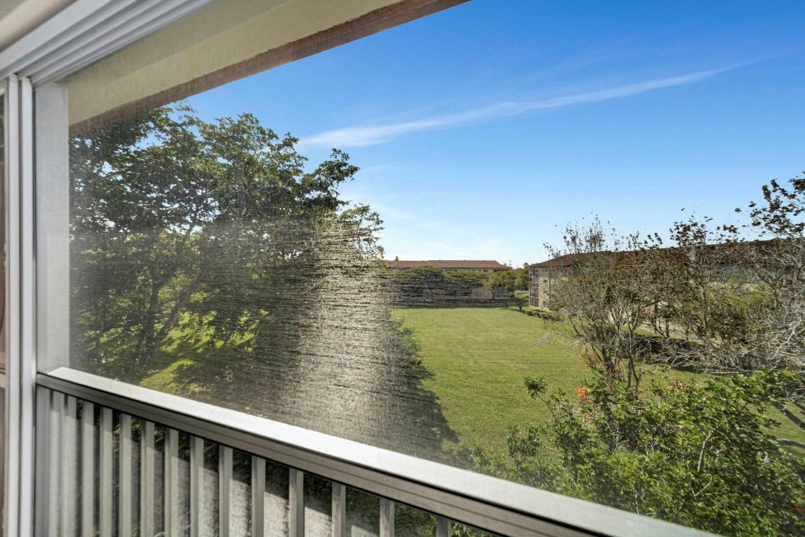 IVANANHOE - Residential