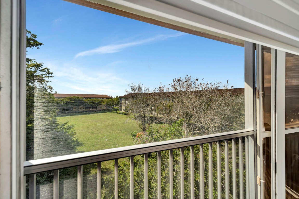 IVANANHOE - Residential