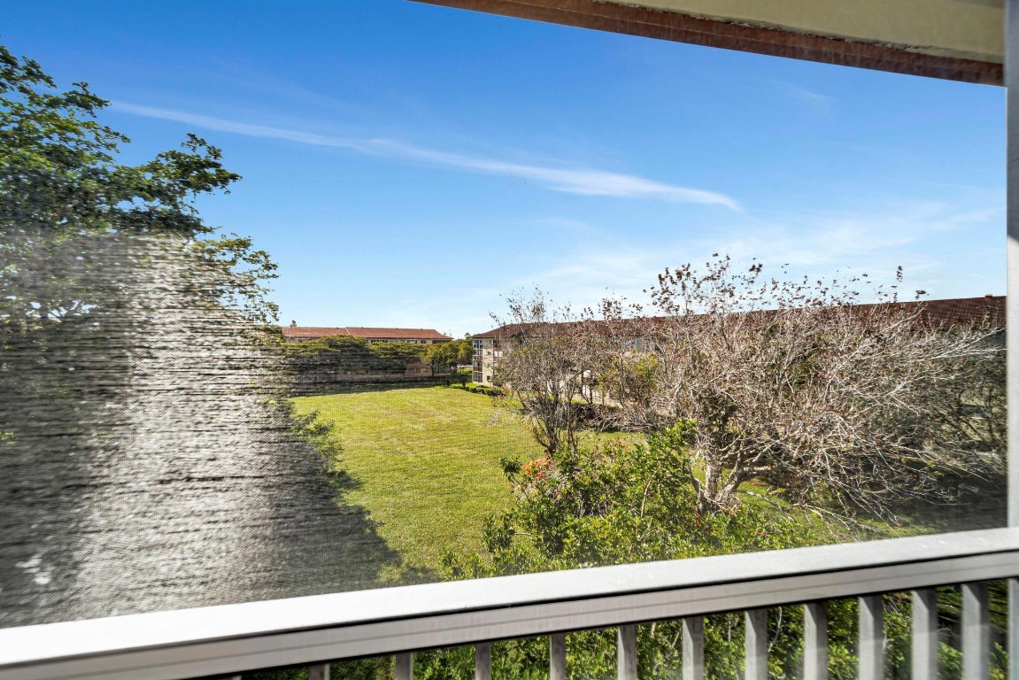 IVANANHOE - Residential