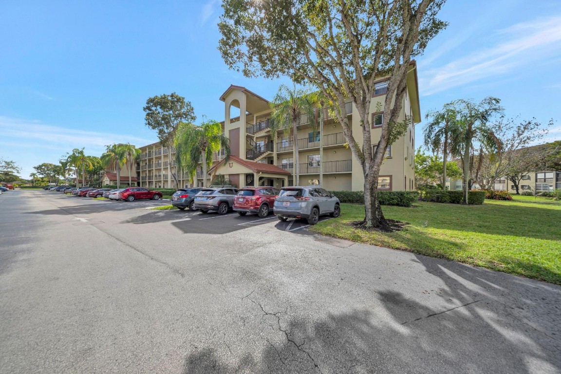 IVANANHOE - Residential