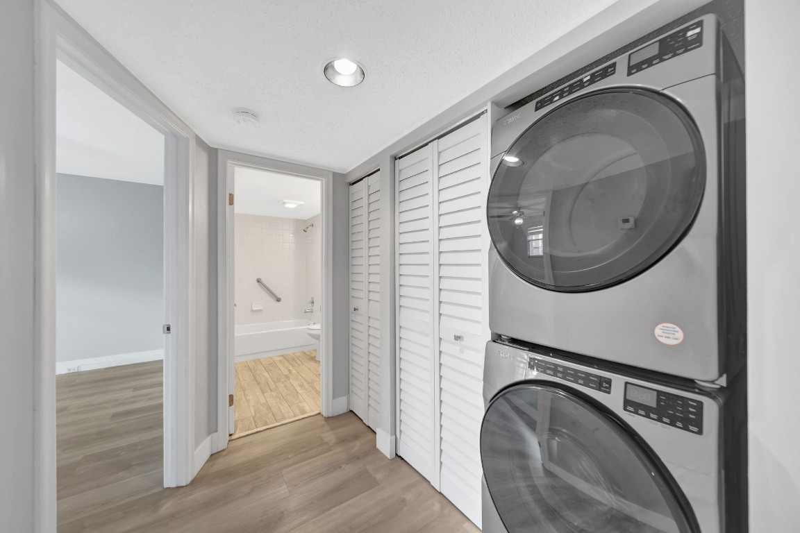 IVANANHOE - Residential