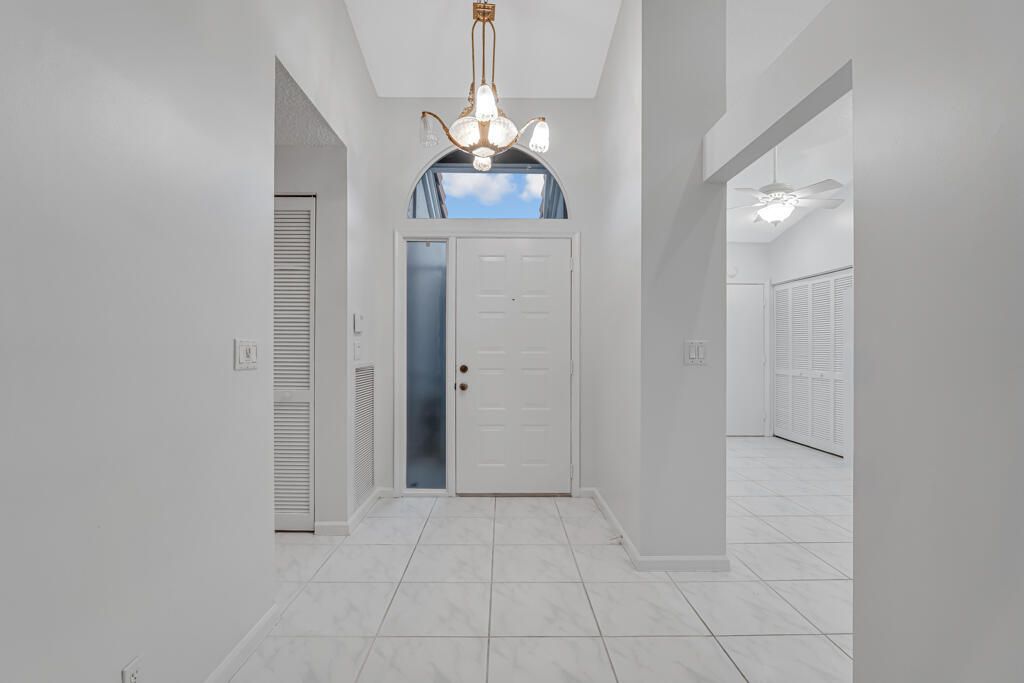 Photo of 7043 Summer Tree Drive, Boynton Beach, FL 33437 (MLS # R11147255)