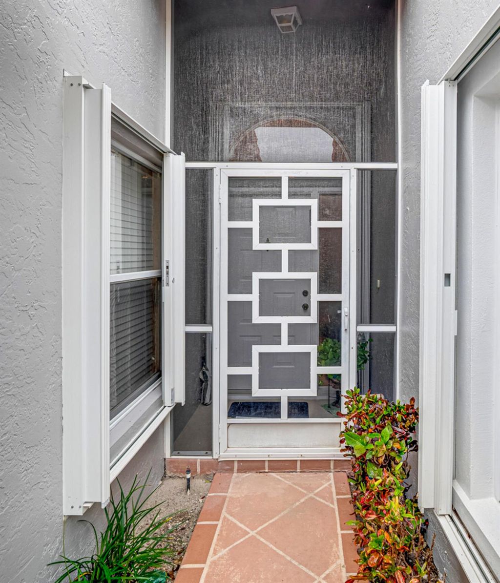 Photo of 7043 Summer Tree Drive, Boynton Beach, FL 33437 (MLS # R11147255)