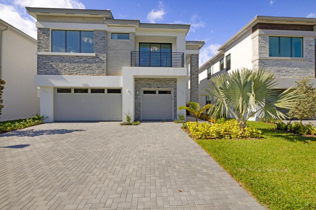 Photo of 8068 Laurel Falls Drive, Boca Raton, FL 33496 (MLS # R11097908)
